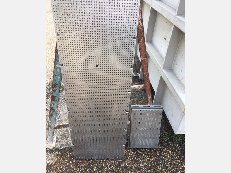 BUSCH SECO SV 1040 C vákuumszivattyú, asztalokkal