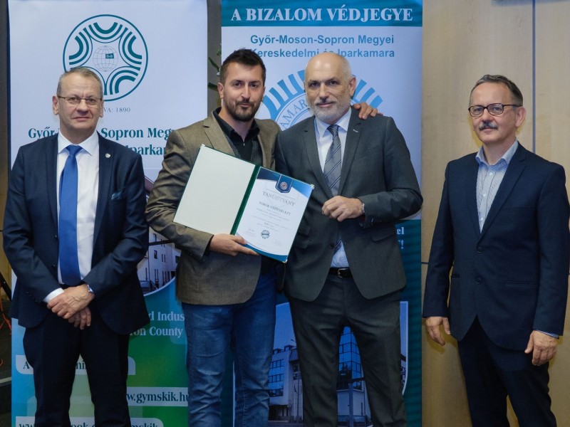 Chamber of Commerce recommended business recognition award ceremony