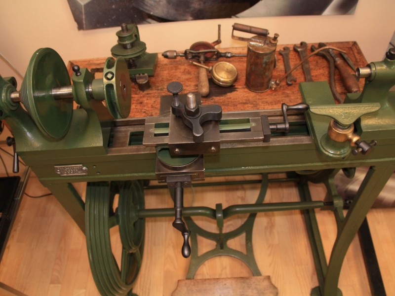 TRADITION BEWAHREN – József Töröks Ausstellung zur Industriegeschichte im GYMSKIK.